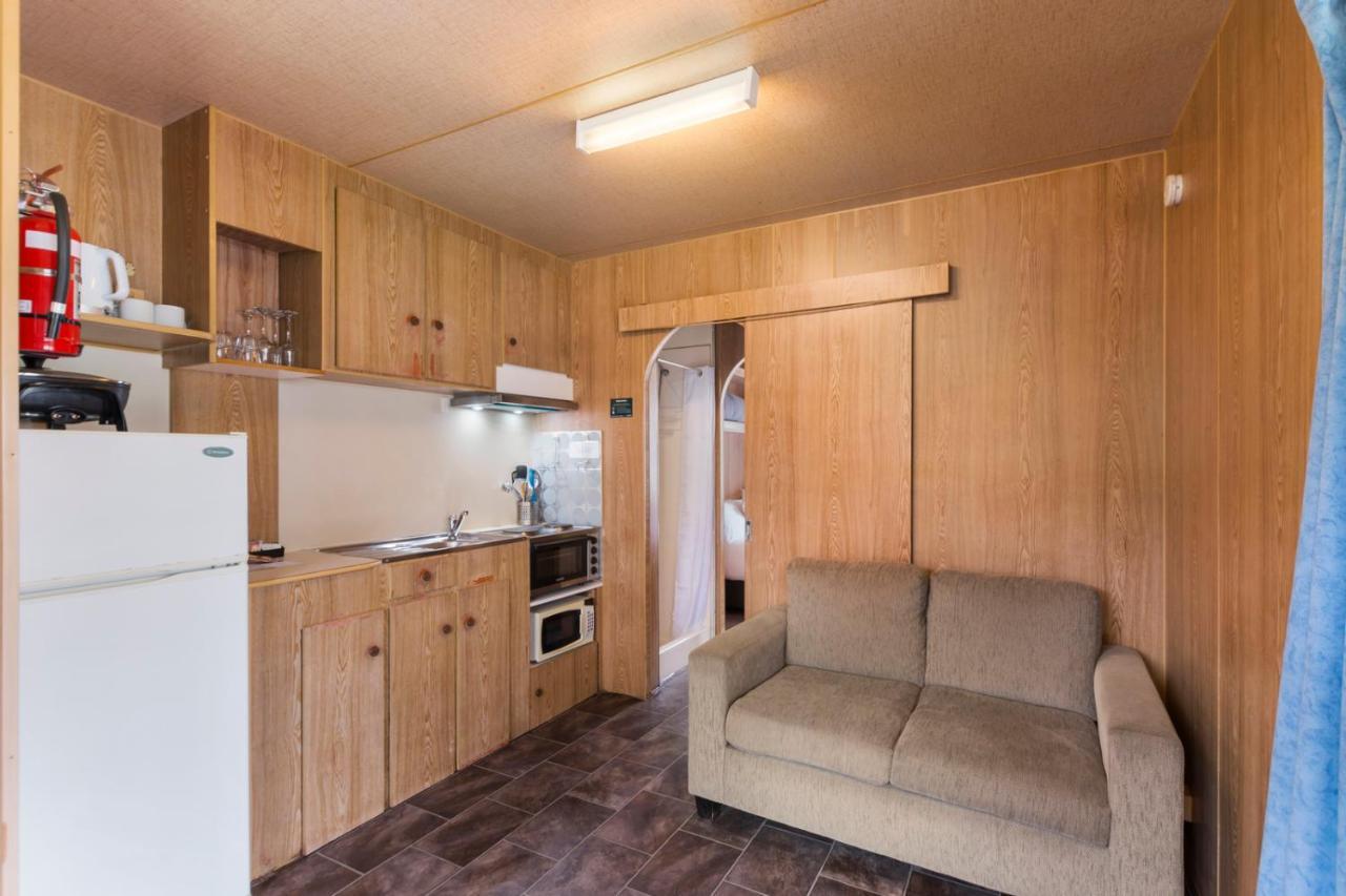 Wairo Beach Holiday Park Tabourie Lake Buitenkant foto