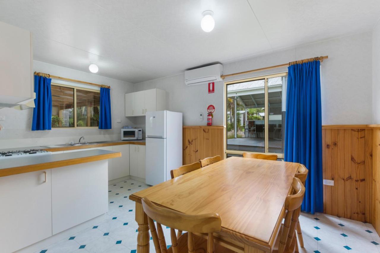 Wairo Beach Holiday Park Tabourie Lake Buitenkant foto